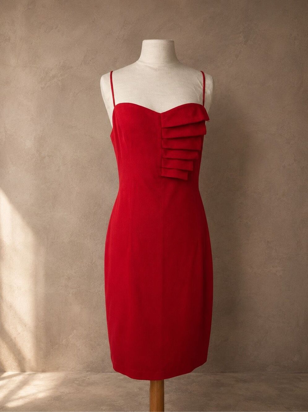 Black Halo Sz 8 Akeno Sheath Dress Red Sweetheart Neckline Cocktail Midi